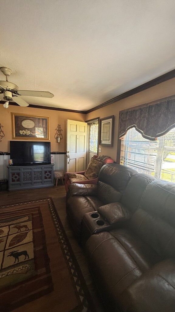 Property Photo:  820 Gordon St  GA 31601 