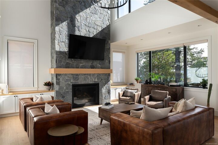 Property Photo:  2045 Pinehurst Terr  BC V9B 3S3 
