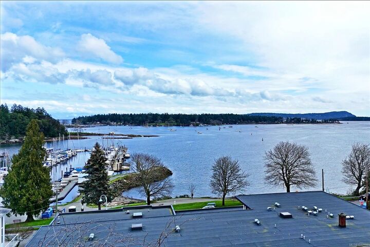 Photo de la propriété: 350 Stewart Ave BC V9S 4C4