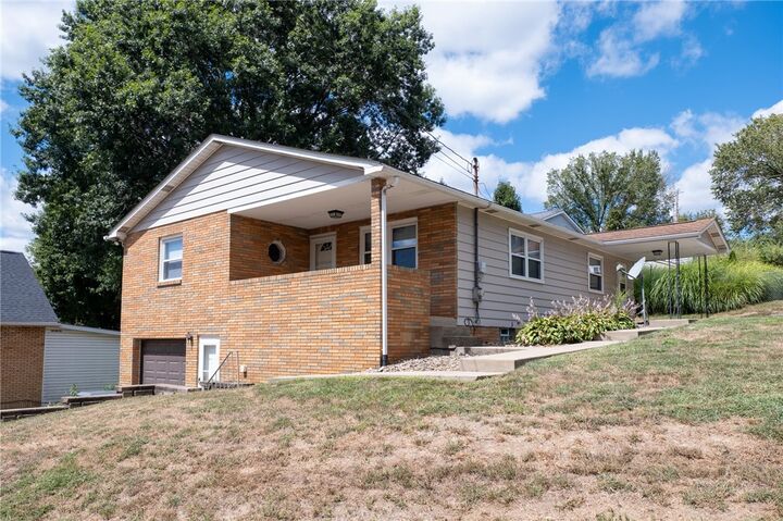 Property Photo:  8 Cedar Ave  PA 15001 