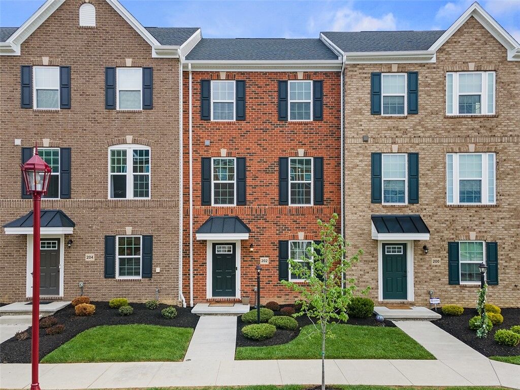 Property Photo:  202 Amon St  PA 16066 