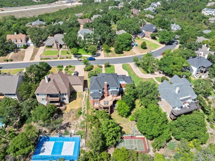 Property Photo:  2807 Round Table Road  TX 78746 