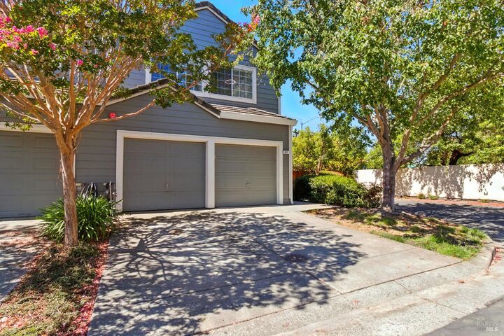 Property Photo:  837 Vineyard Place  CA 94954 