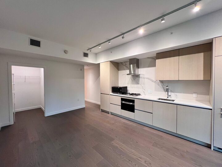 Property Photo: 5168 Cambie Street 210 BC V5Z 0K7
