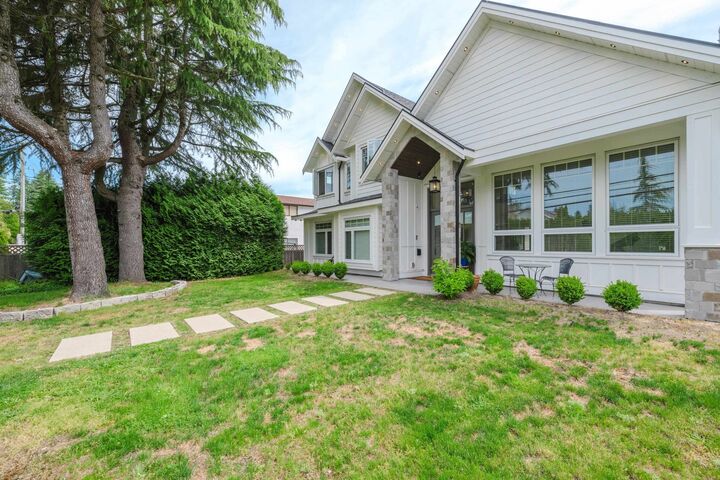 Property Photo:  1938 140 Street  BC V4A 4H3 