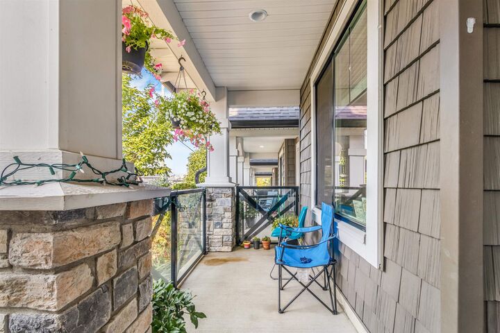 Photo de la propriété:  6030 142 Street 104  BC V3X 0J5 
