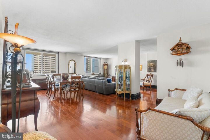 Property Photo:  1901 John F Kennedy Boulevard 45 2806  PA 19103 