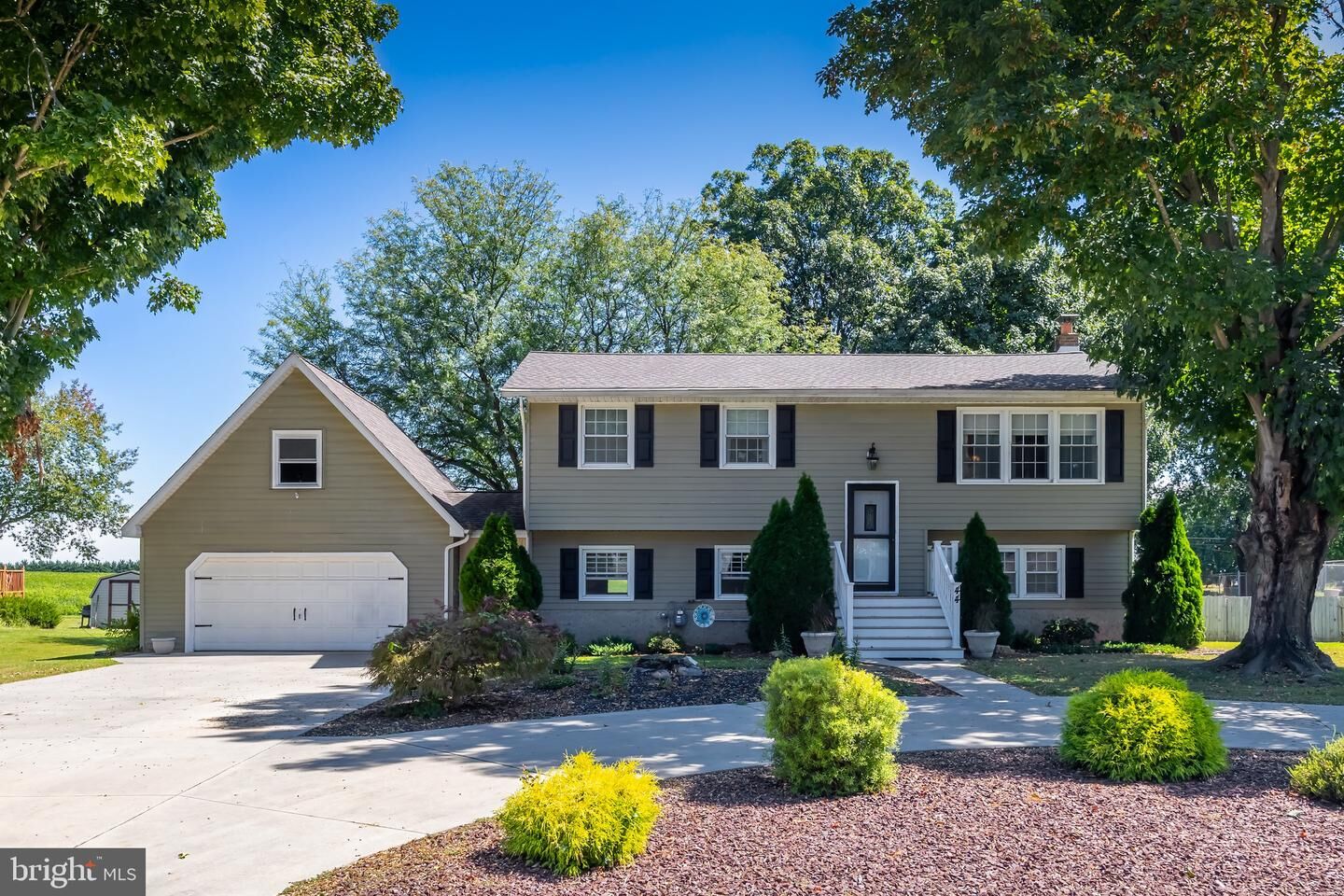 Property Photo:  44 Lenape Drive  NJ 08070 