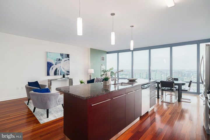 Property Photo:  2101 Market Street 2801  PA 19103 