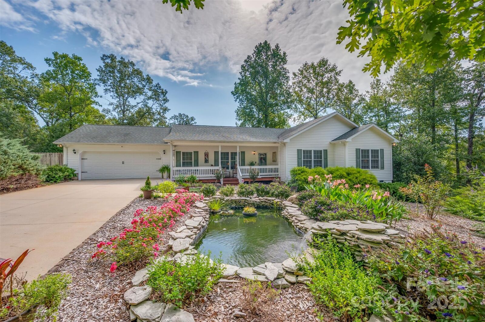 Property Photo:  150 Bayberry Drive  NC 28139 