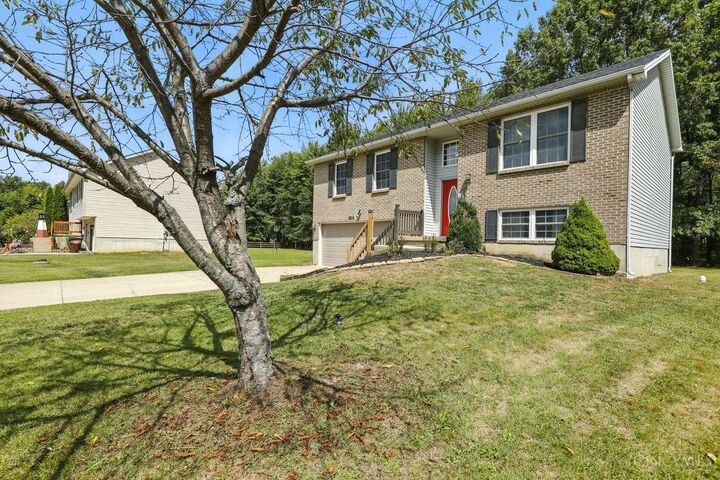 Property Photo:  505 Linda Way  OH 45154 