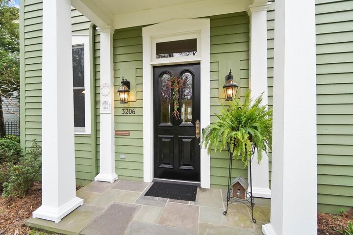 Property Photo:  3206 Columbia Parkway Lane  OH 45226 