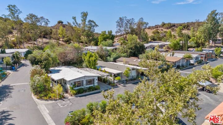 Property Photo:  23777 Mulholland Hwy  CA 91302 