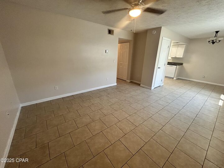 Property Photo: 3914 E 11th Street 301 FL 32404