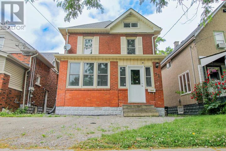 Property Photo: 72 Regent Street ON L3B 4H6