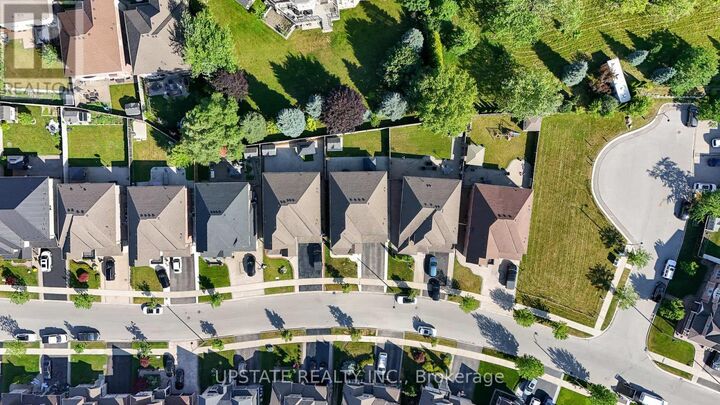 Property Photo:  21 Lauderhill Road  ON L6P 2Z1 
