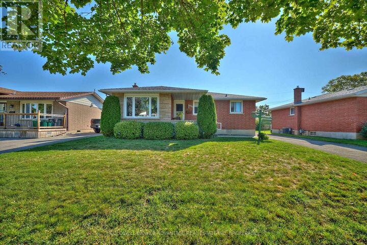 Property Photo: 197 Hildred Street ON L3B 1M9