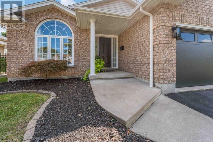 Property Photo: 3680 Weinbrenner Road ON L2G 7Y4