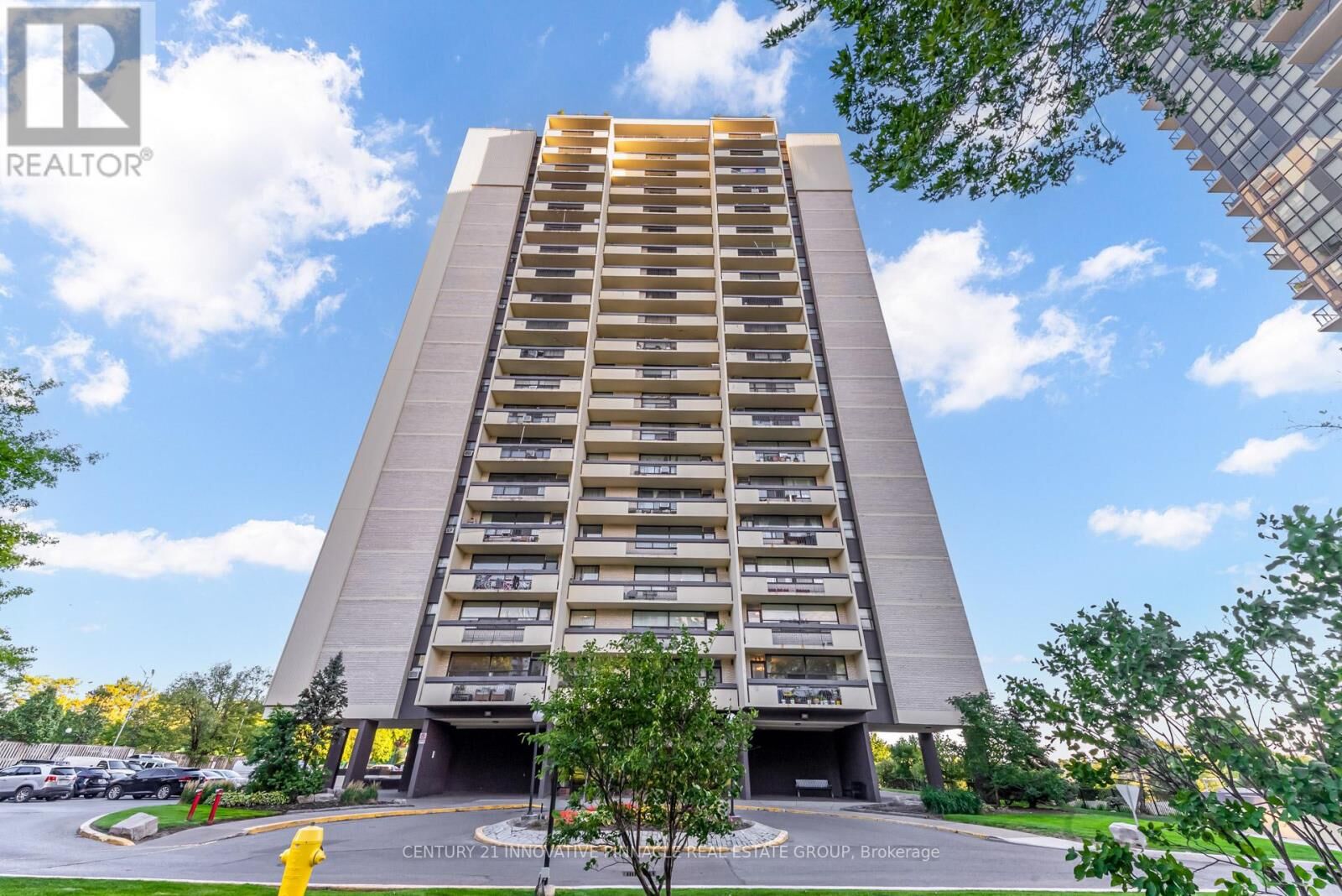 Property Photo: 1455 Lawrence Avenue West 1504 ON M6L 1B1