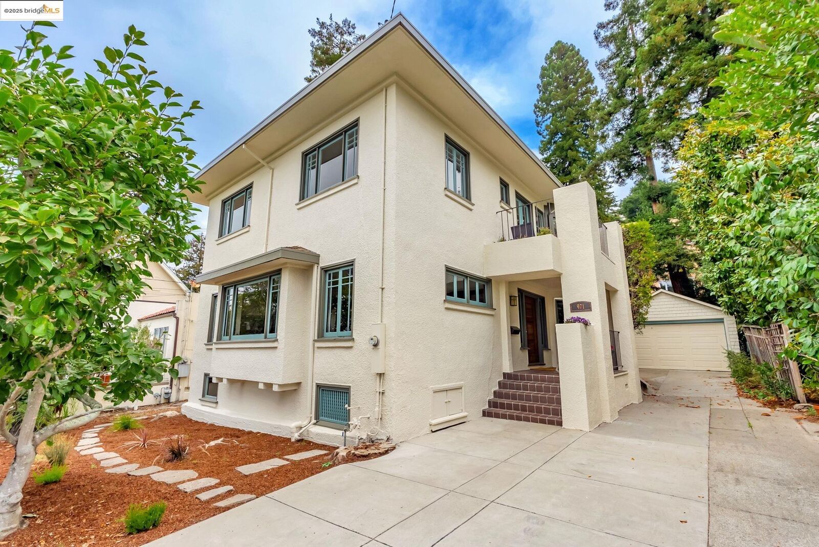 Property Photo:  971 Santa Barbara Rd  CA 94707 