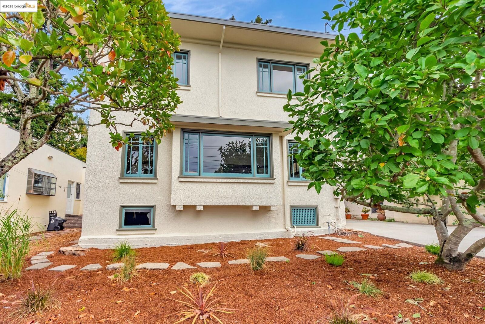 Property Photo: 971 Santa Barbara Rd CA 94707