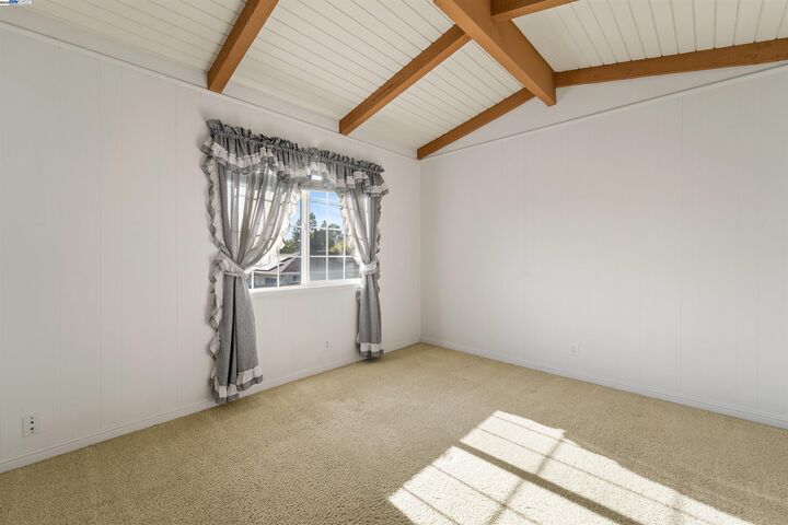 Property Photo:  42747 Wixon Dr  CA 94538 