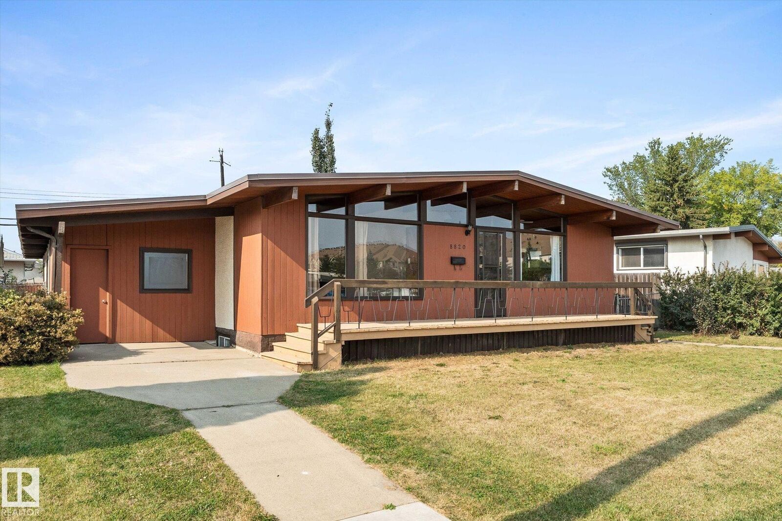 Property Photo: 8820 Meadowlark Road NW AB T5R 5W7