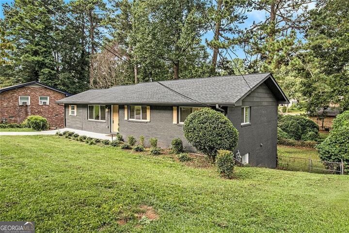 1667 Atherton Circle  Decatur GA 30035 photo