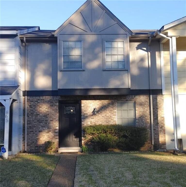 Property Photo:  863 Parkway Drive  LA 71457 