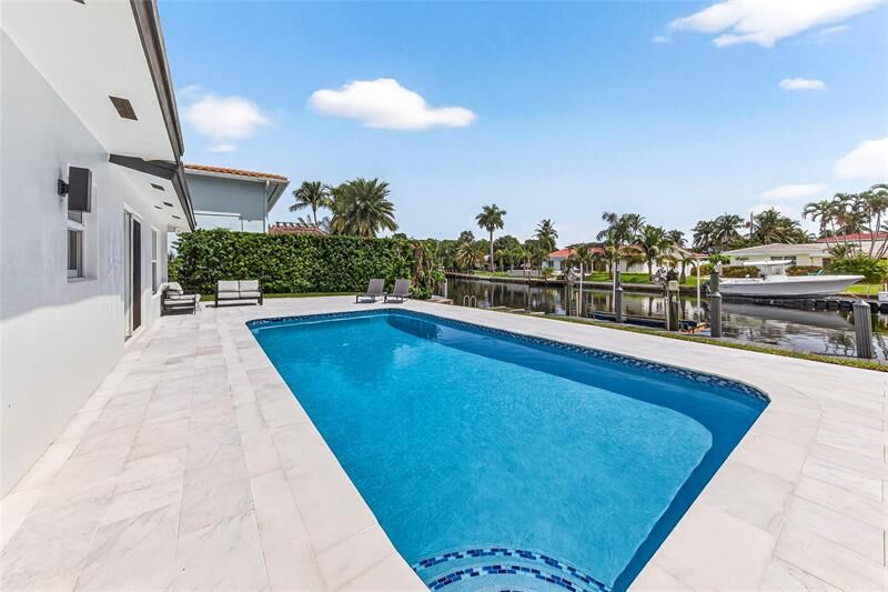 Property Photo:  230 SE 3rd Ave  FL 33060 