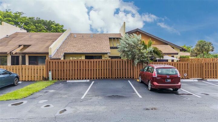 3706 NW 77th Ave 3706  Hollywood FL 33024 photo