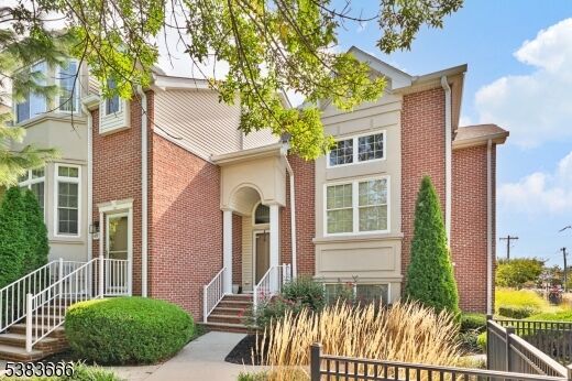 Property Photo:  105 Chestnut Ct 3  NJ 07027 