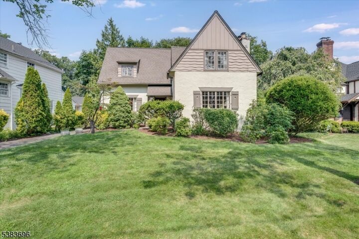 Property Photo: 30 Glenwood Drive NJ 07078