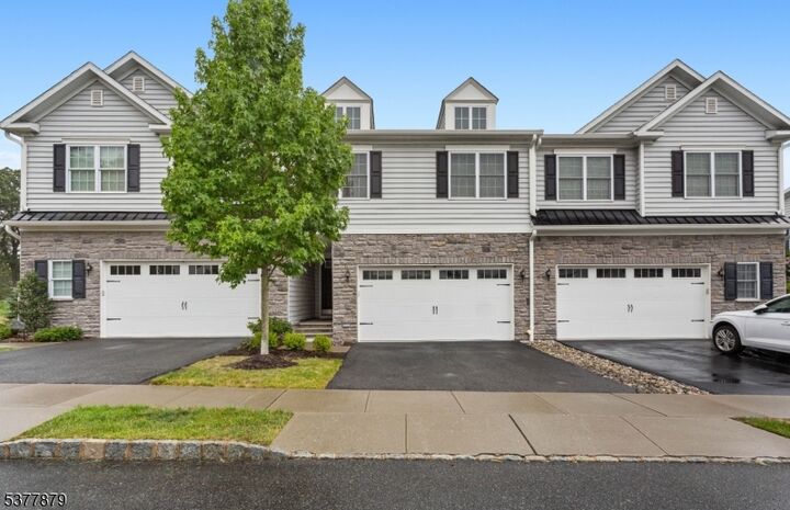 16 Lee Dr  Morris Twp. NJ 07960 photo