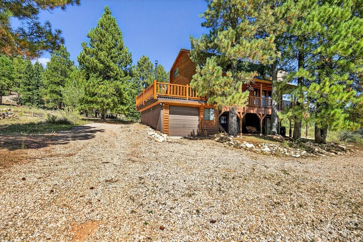 Property Photo: 1965 E Runway Dr UT 84762