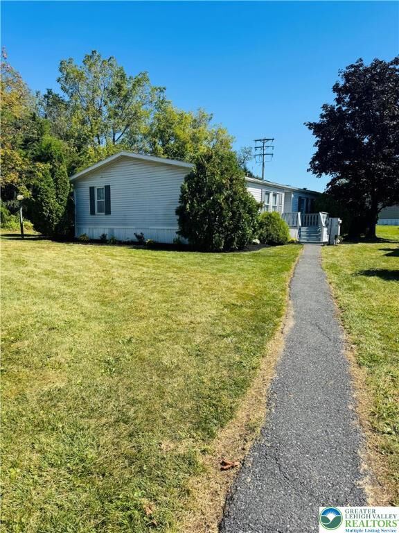 Property Photo: 77 Juniper Court PA 18014