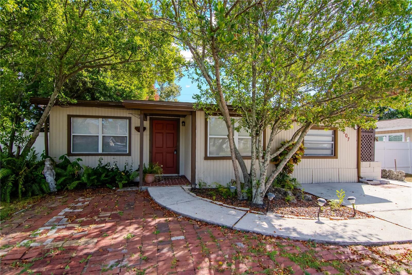 Property Photo:  107 Emerald Lane  FL 33771