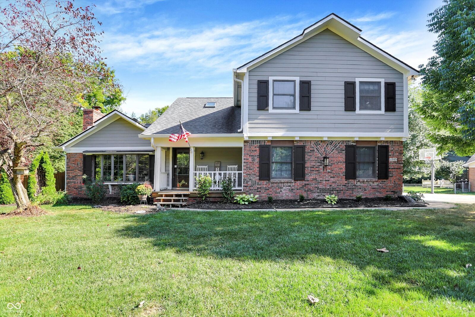 Property Photo:  1703 S Crooked Lane  IN 46143 