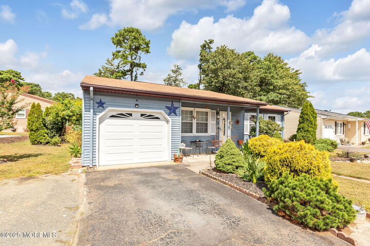 Property Photo:  1 Chelsea Drive  NJ 08759 