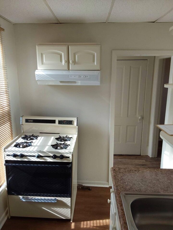 Property Photo:  505-507 2nd Street  MI 49203 