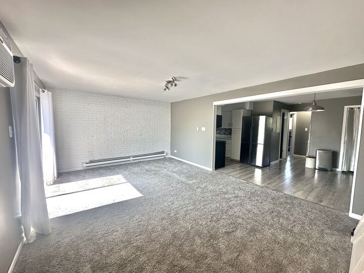 Property Photo:  7314 Blackstone Avenue 30  IL 60458 