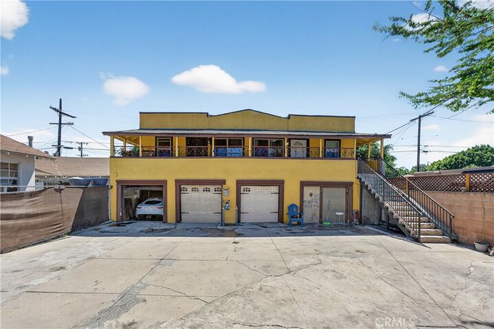 Property Photo:  1008 E 74th Street  CA 90001 
