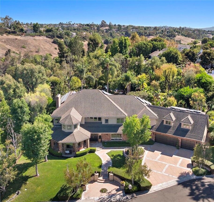 Property Photo: 25512 Saddle Rock Place CA 92653