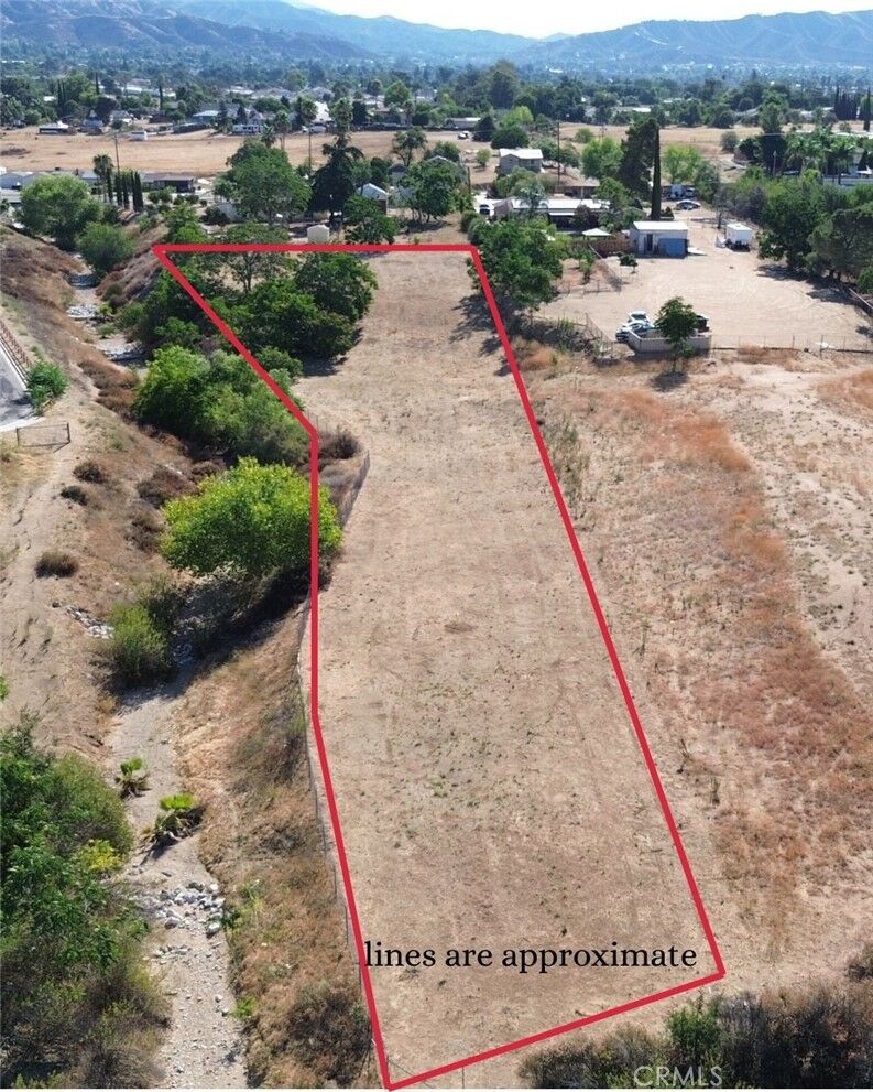 Property Photo: 12946 5th Street CA 92399