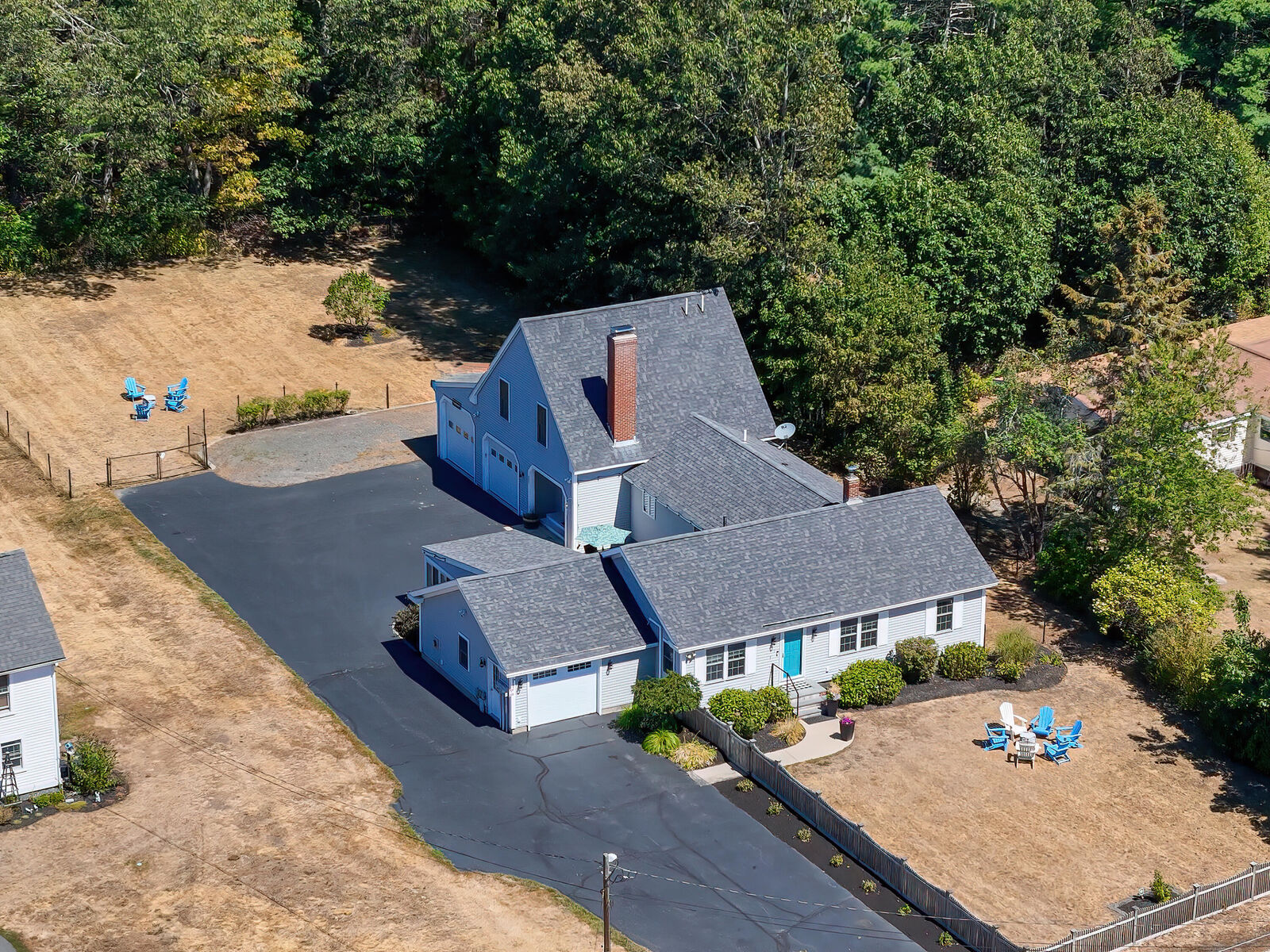 Property Photo: 343 Sanford Road ME 04090