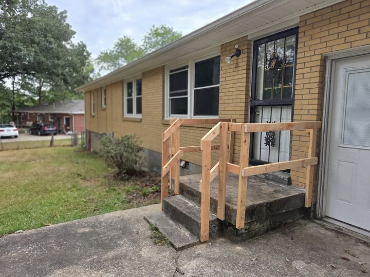 Property Photo:  7 Hillsboro Rd  TN 37042 