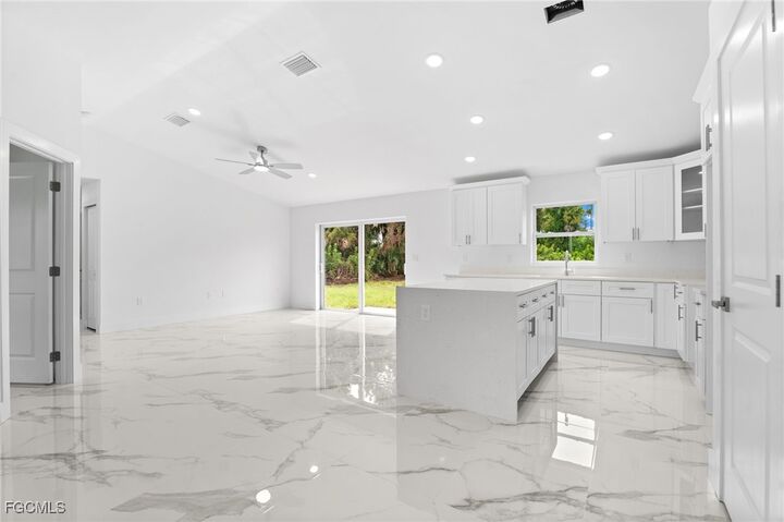 Property Photo:  736 Aprile Avenue S  FL 33974 