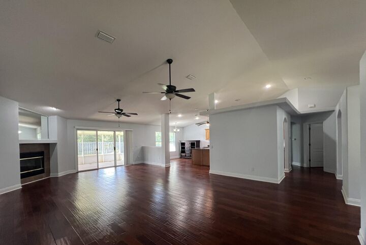 Property Photo:  7013 Leisure Street  FL 32566 