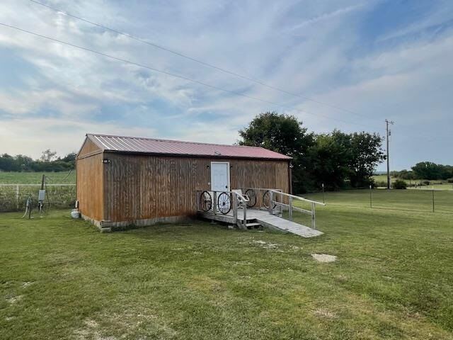 Property Photo:  8840 E Tower Road  OK 74641 