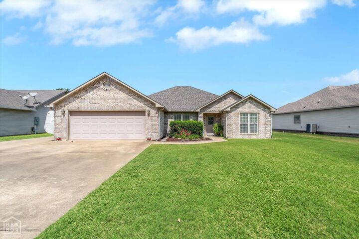 Property Photo:  4900 Lonoke  AR 72404 